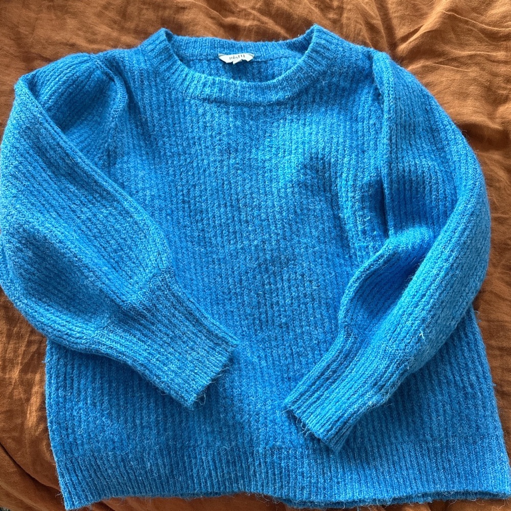 Blue chunky sweater